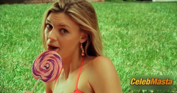 Photo Gallery: Kelly Rohrbach in The Pet Squad Files photo 7
