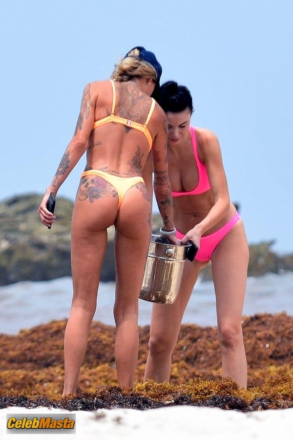 Jayde Nicole Photo Gallery: Enjoying A Day At The Beach While On Vacation In Tulum photo 2