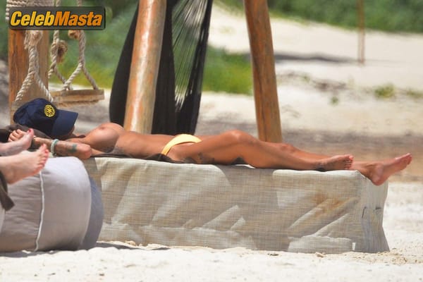 Jayde Nicole Photo Gallery: Enjoying A Day At The Beach While On Vacation In Tulum photo 59