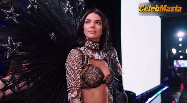 Kendall Jenner Photo Set from The Victoria’s Secret Fashion Show 2018 photo 6