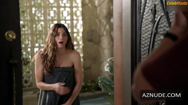 Photo Gallery: Jenna Dewan in Devil On My Doorstep photo 15