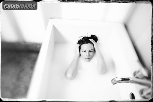 Photo Gallery: Katrina Law B&w Cover By Tj Scott For In The Tub Series photo 1