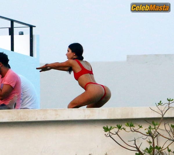 Jen Selter Gallery: Working Out In Bikini In Mexico photo 9