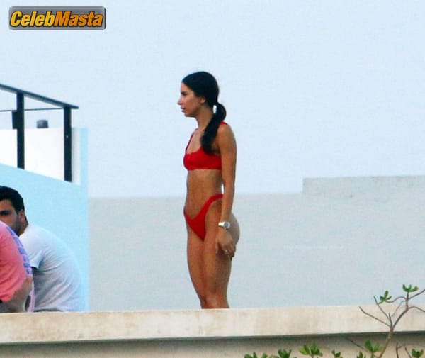 Jen Selter Gallery: Working Out In Bikini In Mexico photo 13