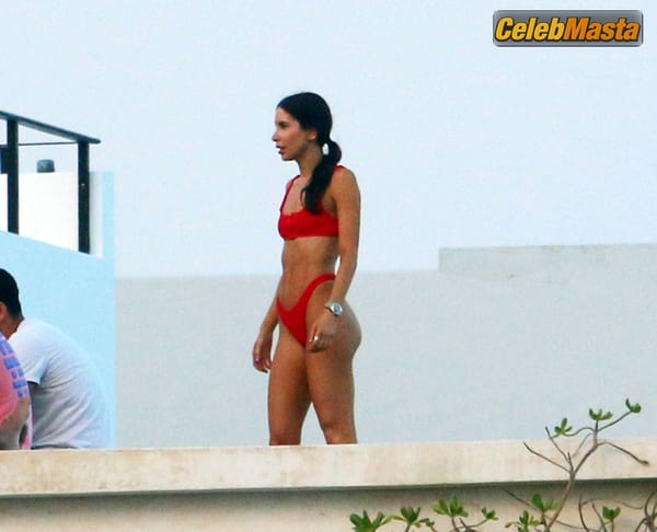 Jen Selter Gallery: Working Out In Bikini In Mexico photo 15