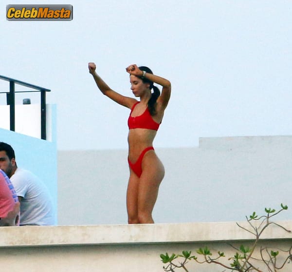 Jen Selter Gallery: Working Out In Bikini In Mexico photo 35