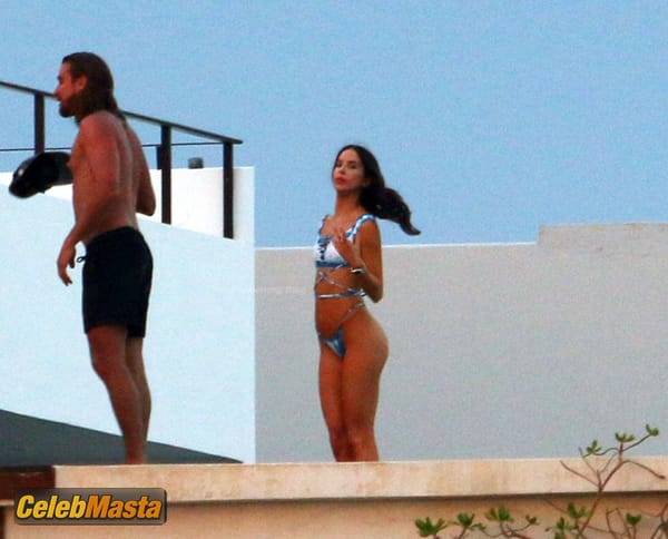 Jen Selter Gallery: Working Out In Bikini In Mexico photo 36