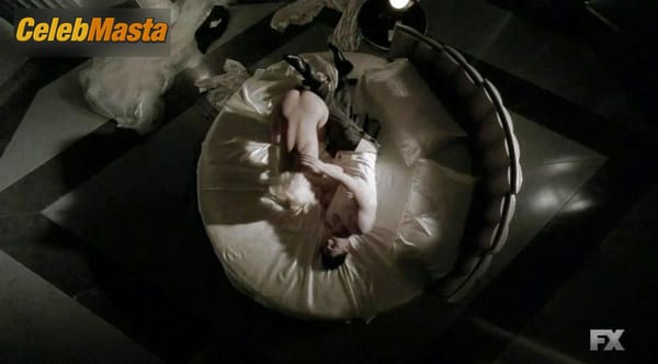Photo Gallery: Lady Gaga in American Horror Story photo 58