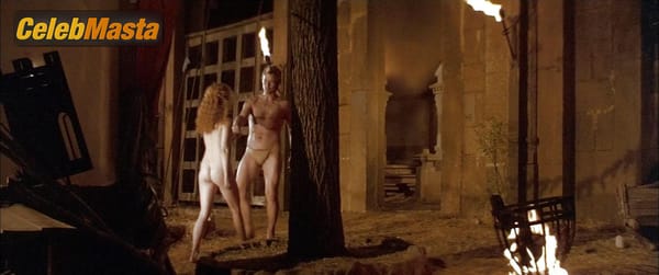 Jennifer Jason Leigh Photo Gallery from Flesh + Blood photo 6