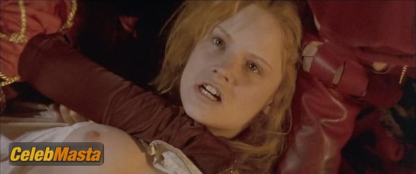 Jennifer Jason Leigh Photo Gallery from Flesh + Blood photo 11
