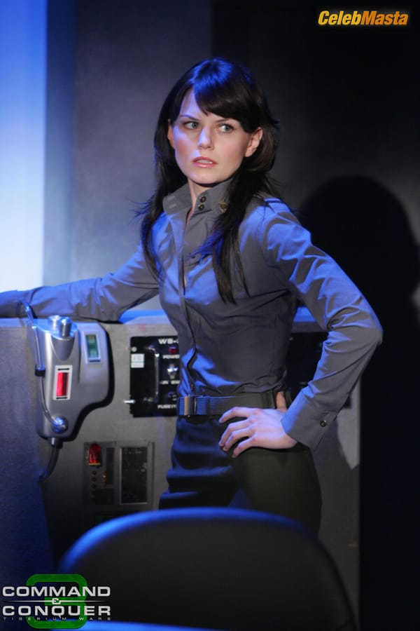 Jennifer Morrison Photo Collection from Back Roads photo 23