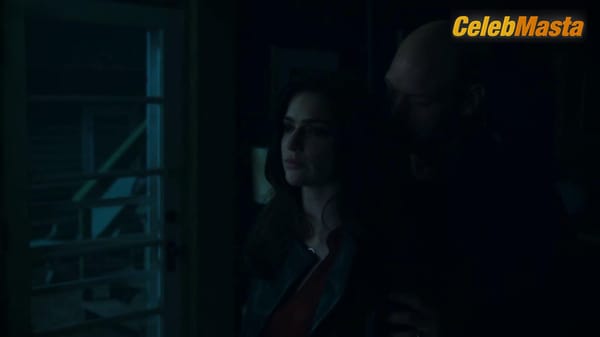 Photo Gallery: Janet Montgomery in New Amsterdam photo 27
