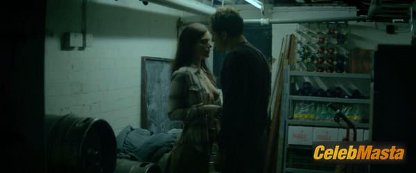 Photo Gallery: Janet Montgomery in New Amsterdam photo 36
