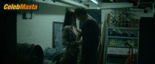 Photo Gallery: Janet Montgomery in New Amsterdam photo 38