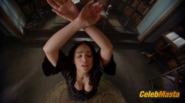 Photo Gallery: Janet Montgomery in New Amsterdam photo 60