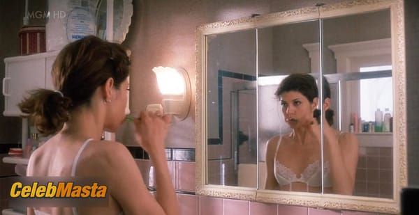 Marisa Tomei Photo Collection from Untamed Heart photo 13