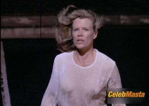 Kim Basinger Scene Photos Gallery from My Stepmother Is An Alien photo 6