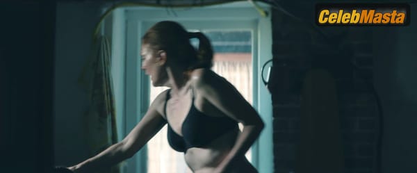Photo Gallery: Julianne Moore in Sirens photo 45