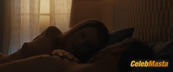 Photo Gallery: Julianne Moore in Sirens photo 66