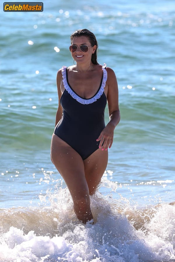 Imogen Thomas Photo Gallery: Shows Off Her Toned Body In A Blue Chasing Summer Swimsuit photo 2