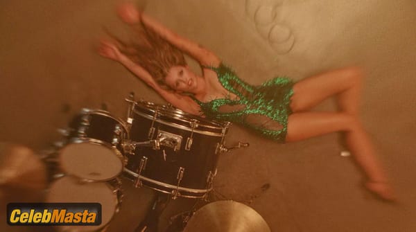 Miley Cyrus Photo Gallery: Something Beautiful photo 10