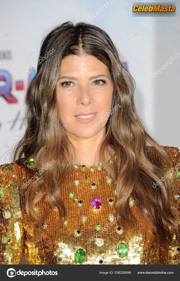 Marisa Tomei Photos from Spider-man No Way Home photo 7