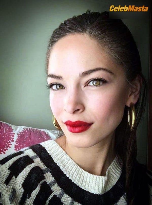 Kristin Kreuk Pics: Photos Collection photo 45