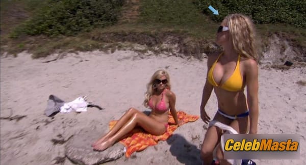 Photo Gallery: Kendra Wilkinson in Kendra On Top photo 114
