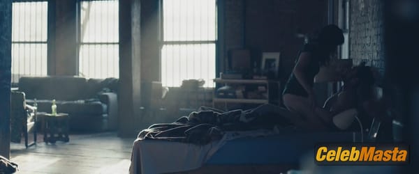 Shailene Woodley Photos from Endings, Beginnings photo 8