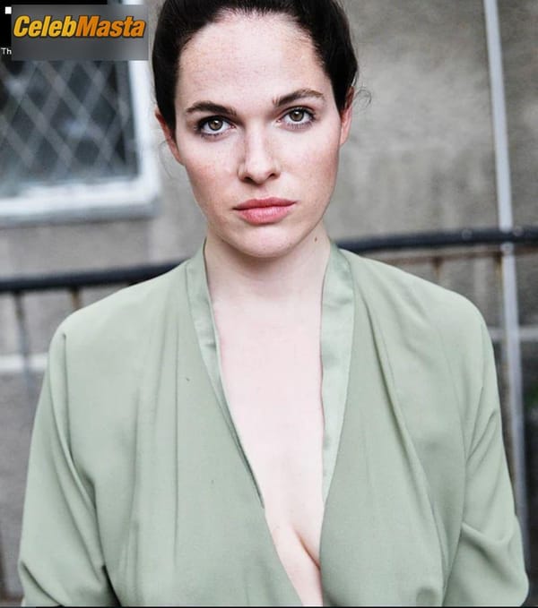 Verena Altenberger Photo Gallery: Hot Photos Collection photo 7