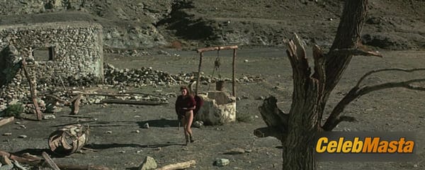 Raquel Welch Scene Photos Gallery from Hannie Caulder photo 7