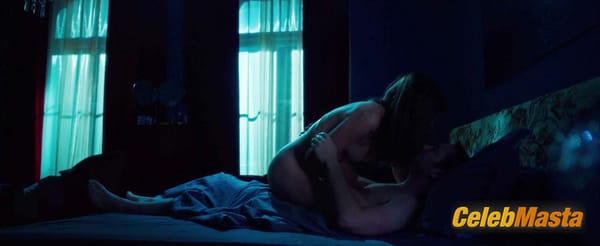 Shailene Woodley Photo Gallery from Snowden photo 4