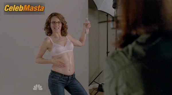 Tina Fey Scene Photos Gallery from 30 Rock photo 7