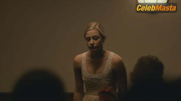 Photo Gallery: Lili Reinhart in Miss Stevens photo 2