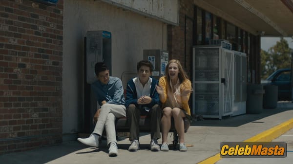 Photo Gallery: Lili Reinhart in Miss Stevens photo 4