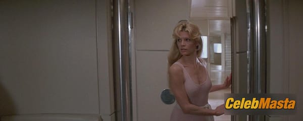 Photo Gallery: Kim Basinger in Never Say Never Again photo 7