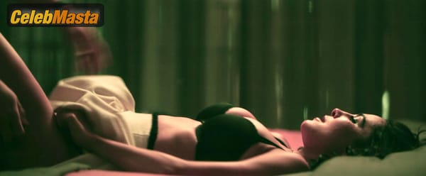 Martha Higareda Photo Gallery from Follow photo 22