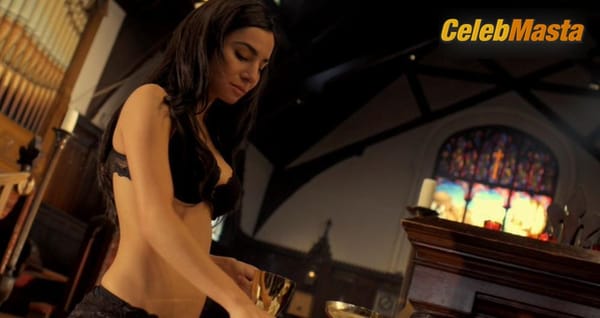 Martha Higareda Photo Gallery from Follow photo 90