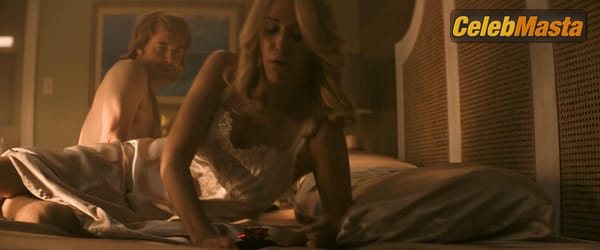 Kristen Wiig Photo Gallery from Macgruber photo 7