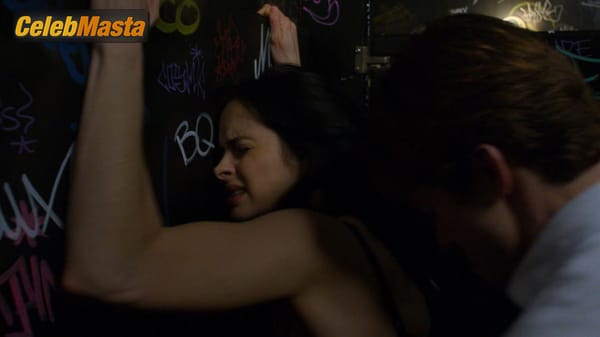 Krysten Ritter Scene Photos Gallery from Jessica Jones photo 23