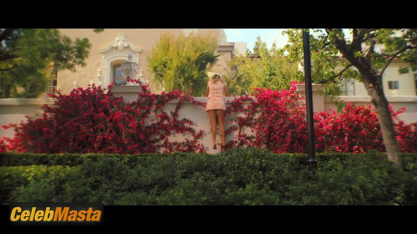 Kristen Wiig Photo Collection from Palm Royale photo 3