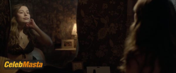 Miranda Cosgrove Photo Gallery from The Intruders photo 1