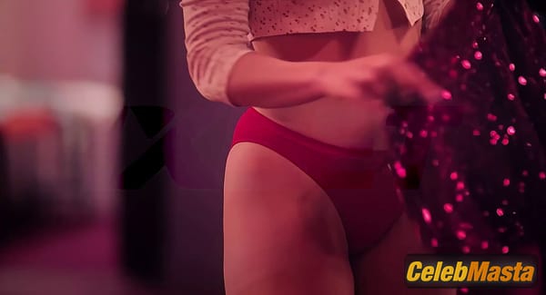 Photo Gallery: Lili Reinhart in Forbidden Fruits photo 11
