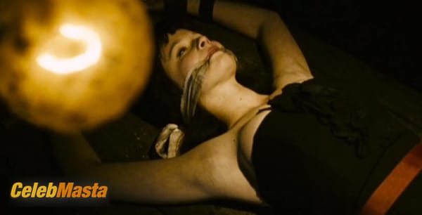 Thora Birch Photo Gallery from Dark Corners photo 4