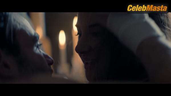 Photo Gallery: Shailene Woodley in Paradise photo 9