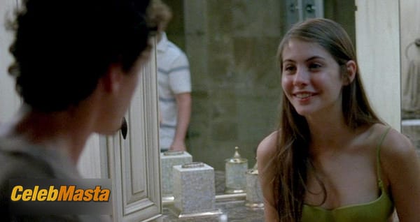 Willa Holland Photo Collection from Middle Of Nowhere photo 2