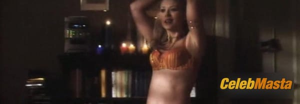 Tara Reid Photos from Urban Legend photo 7