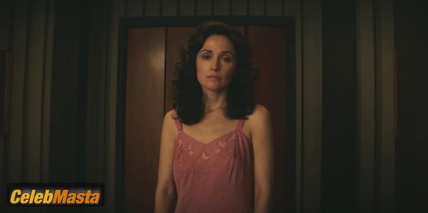 Rose Byrne Photo Collection from Seriously Red photo 23
