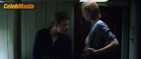Tilda Swinton Photo Gallery from Young Adam photo 7