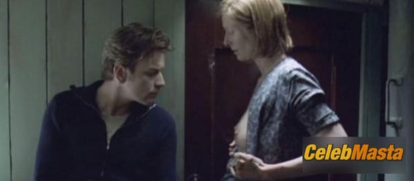 Tilda Swinton Photo Gallery from Young Adam photo 19